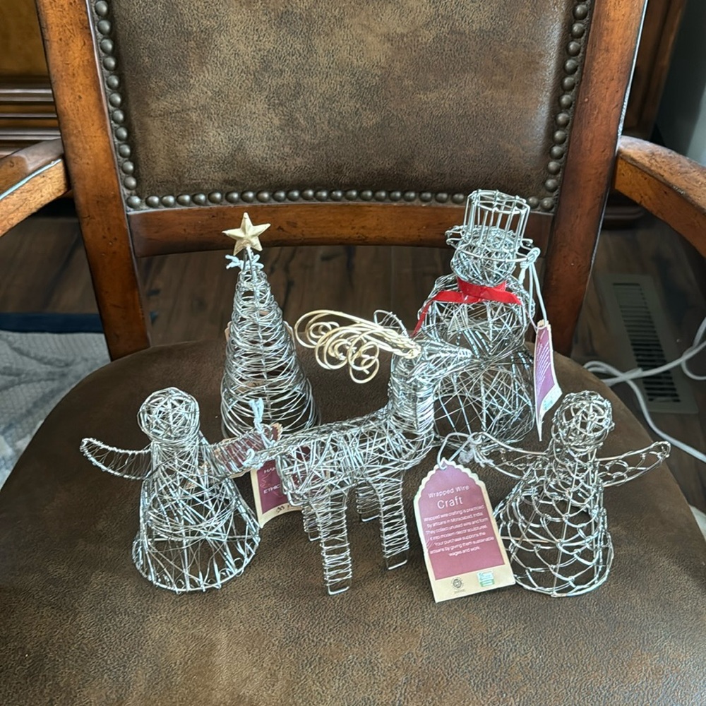 Mira Fair Trade 5-Piece Silver Wrapped Wire Holiday Stand-Up Decor Sculptures